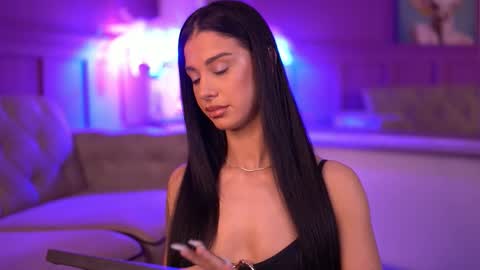 Arina online show from 09/18/25, 05:48