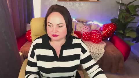 arinastoun online show from 02/18/25, 02:06