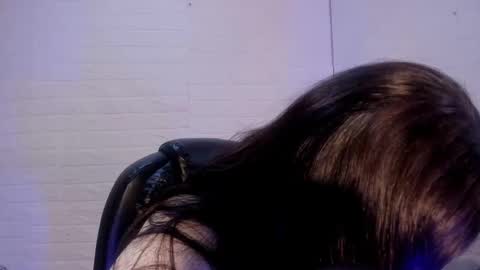 Snapshot of aris_logan chatting on 05/13/26, 08:23 aris_logan online show from 05/13/26, 08:23