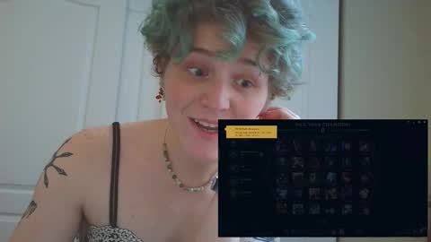 Snapshot of ariwants chatting on 02/18/26, 01:12 ariwants online show from 02/18/26, 01:12