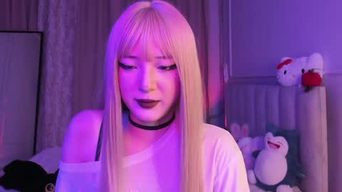 Snapshot of ariya_star chatting on 04/28/26, 02:44 Ariya online show from 04/28/26, 02:44