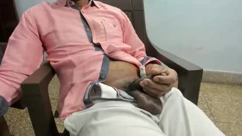 Snapshot of arjundeeper chatting on 01/15/26, 04:00 Arjun online show from 01/15/26, 04:00