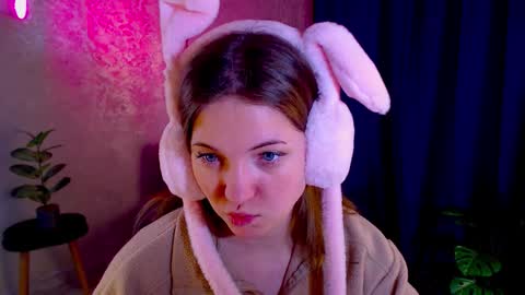 Arlana online show from 12/01/25, 01:10