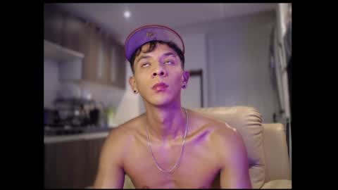 Snapshot of arlen_lexxx chatting on 11/30/25, 07:12 arlen_lexxx online show from 11/30/25, 07:12