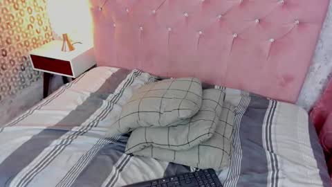 Snapshot of arlequiin_ chatting on 02/22/26, 08:46 Arlequin online show from 02/22/26, 08:46