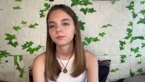 Snapshot of armandahaley chatting on 06/25/26, 02:10 Lisa online show from 06/25/26, 02:10