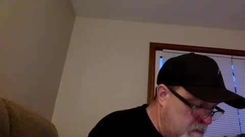 armyguy5311 online show from 04/12/26, 12:48