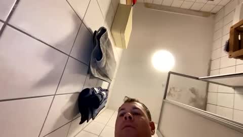 armyskater32 online show from 09/12/25, 07:30