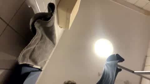 armyskater32 online show from 11/24/25, 08:52