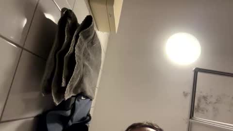 armyskater32 online show from 02/18/26, 10:17