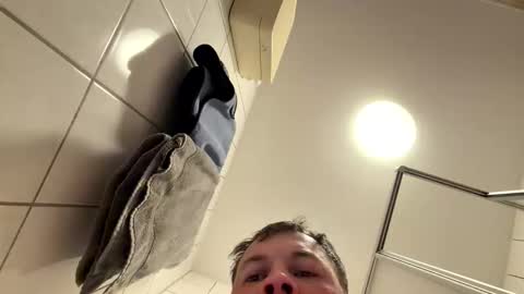 armyskater32 online show from 04/04/26, 08:28