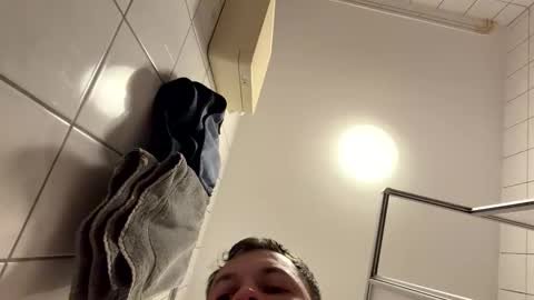 armyskater32 online show from 05/20/26, 08:59