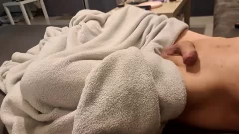 Arok online show from 12/21/25, 12:18