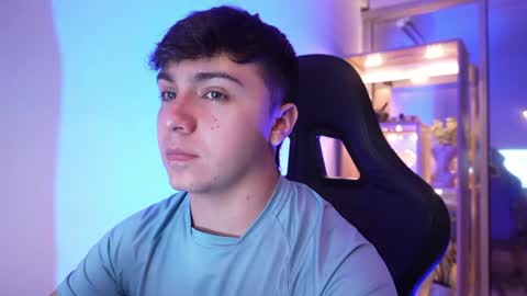 aron__cooper online show from 04/15/26, 01:45