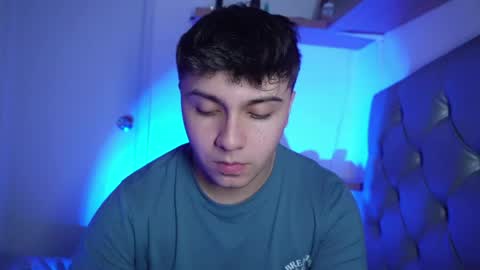 aron__cooper online show from 05/09/26, 02:28