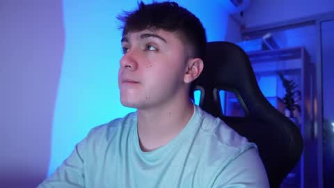 aron__cooper online show from 06/03/26, 05:40
