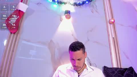 aron and molly online show from 12/22/25, 12:24