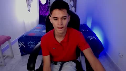 Aaron online show from 10/01/25, 08:26