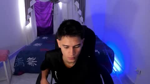 Aaron online show from 10/10/25, 08:08