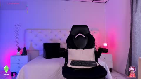 Aron cruz  online show from 09/11/25, 01:33