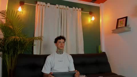 Aron ford online show from 10/31/25, 03:29