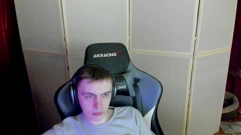 Snapshot of aron_neall chatting on 12/03/24, 03:22 biggest penis online show from 12/03/24, 03:22