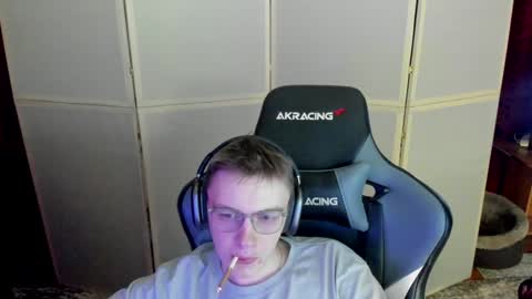 Snapshot of aron_neall chatting on 12/05/24, 04:55 biggest penis online show from 12/05/24, 04:55