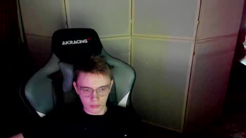 Snapshot of aron_neall chatting on 12/23/24, 09:27 biggest penis online show from 12/23/24, 09:27