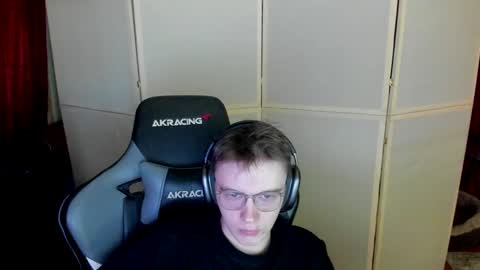 Snapshot of aron_neall chatting on 12/25/24, 10:17 biggest penis online show from 12/25/24, 10:17