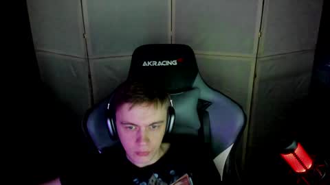 Snapshot of aron_neall chatting on 01/11/25, 07:17 biggest penis online show from 01/11/25, 07:17