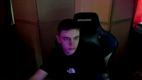 Snapshot of aron_neall chatting on 01/18/25, 08:31 biggest penis online show from 01/18/25, 08:31