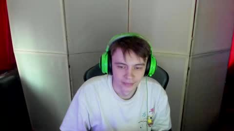 Snapshot of aron_neall chatting on 03/08/25, 08:00 biggest penis online show from 03/08/25, 08:00