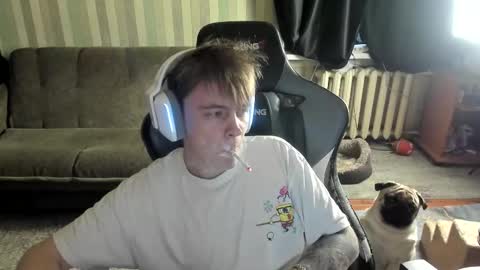 Snapshot of aron_neall chatting on 11/10/25, 06:12 biggest penis online show from 11/10/25, 06:12