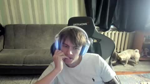 Snapshot of aron_neall chatting on 11/12/25, 06:47 biggest penis online show from 11/12/25, 06:47