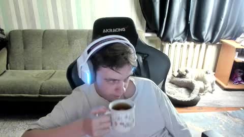 Snapshot of aron_neall chatting on 12/03/25, 07:49 biggest penis online show from 12/03/25, 07:49