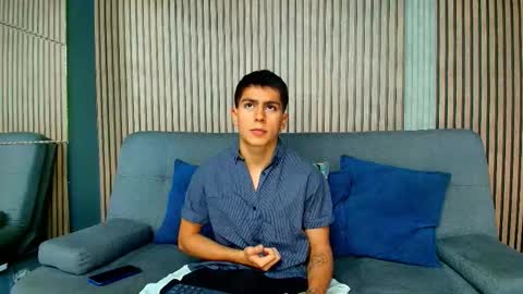 Snapshot of aron_pulse chatting on 02/24/26, 01:20 aron_pulse online show from 02/24/26, 01:20