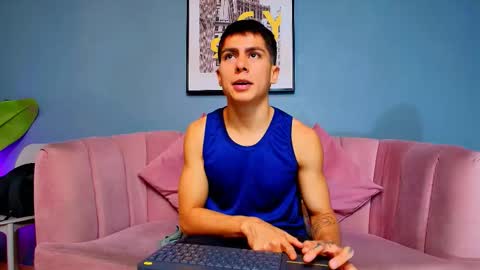 Snapshot of aron_pulse chatting on 03/03/26, 01:50 aron_pulse online show from 03/03/26, 01:50