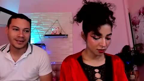 Snapshot of aronandmoli chatting on 05/25/26, 11:49 aronandmoli online show from 05/25/26, 11:49