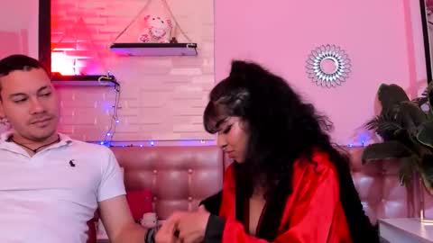 Snapshot of aronandmoli chatting on 05/27/26, 11:35 aronandmoli online show from 05/27/26, 11:35
