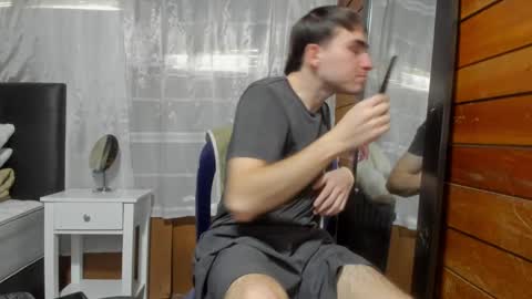 Aron G Franco online show from 02/08/25, 06:55