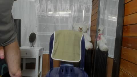 Aron G Franco online show from 02/25/25, 08:51