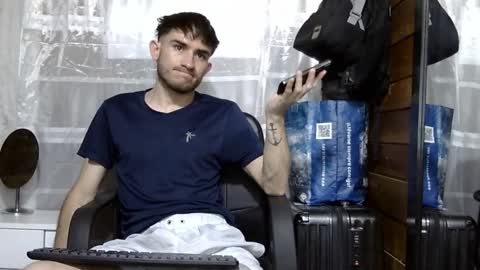 Aron G Franco online show from 09/12/25, 04:51