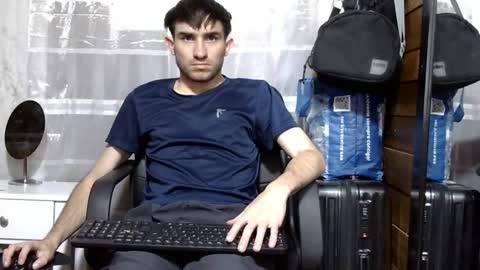 Aron G Franco online show from 10/01/25, 06:36