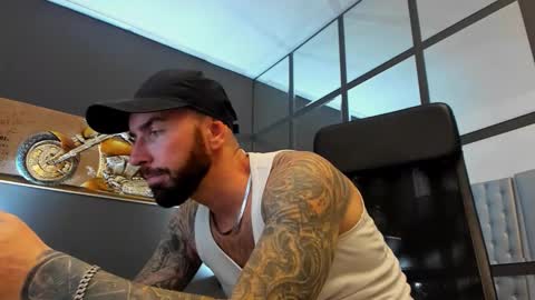 AronGrant online show from 11/04/25, 10:25