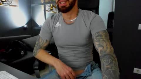 AronGrant online show from 02/11/26, 10:42