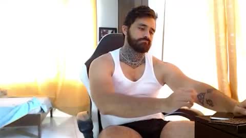 aronmiller online show from 11/24/25, 04:18