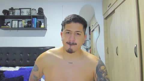 ARON  Independent model  online show from 11/16/25, 07:25