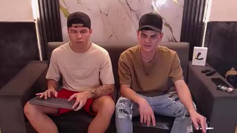 Aroon   online show from 03/28/26, 05:07