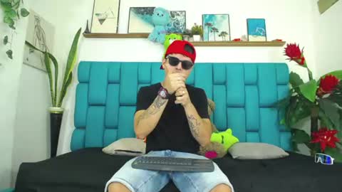 Snapshot of aroon_sexx21 chatting on 06/13/26, 01:42 Aroon online show from 06/13/26, 01:42