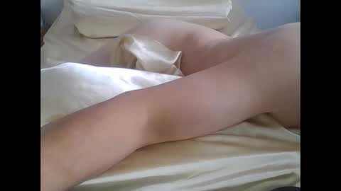 Snapshot of arpinopeer3055 chatting on 10/10/25, 08:24 arpinopeer3055 online show from 10/10/25, 08:24